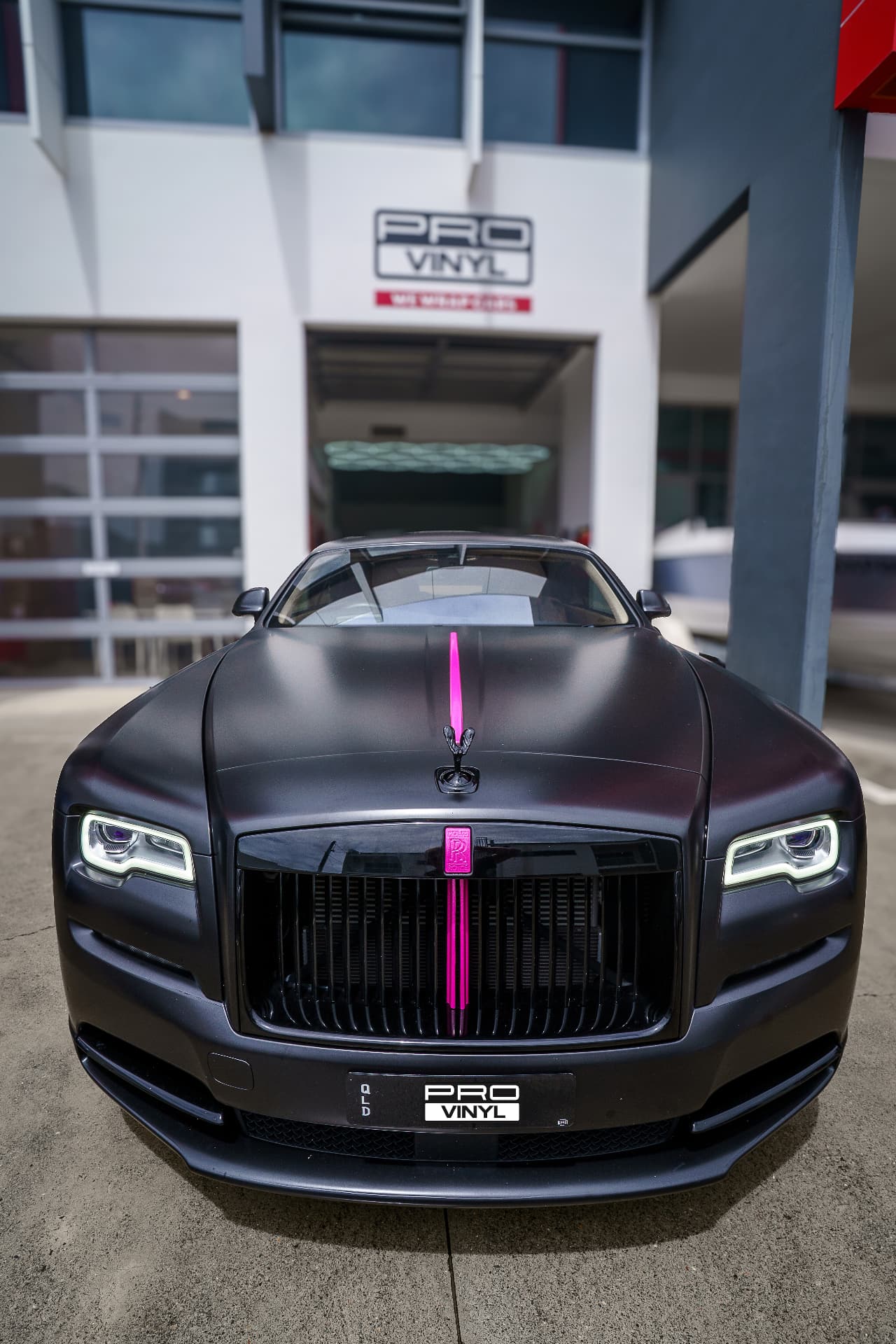 Rolls-Royce front view at Pro Vinyl